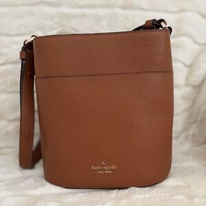Kate Spade Bucket Bag - Tan